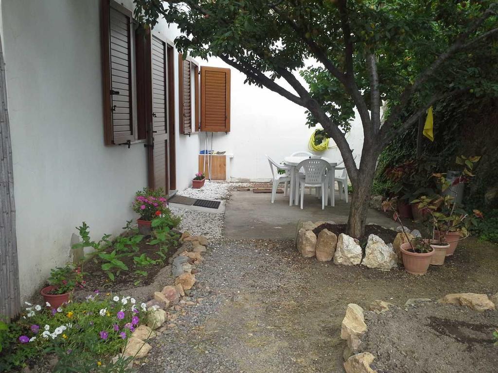 Lovely House Appartement Nebida Buitenkant foto